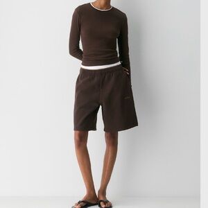 Aritzia Chocolate Brown Long Sleeve Ribbed Top